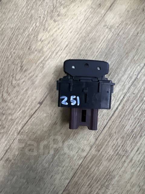 Кнопка включения обогрева сидений Nissan Murano Z51 купить в ...