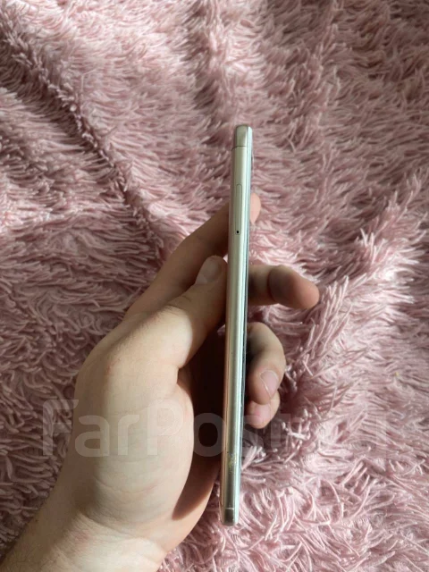 Xiaomi Redmi 5 Plus. �/�, 64 ��, �������, 3G, 4G LTE, Dual-SIM ����