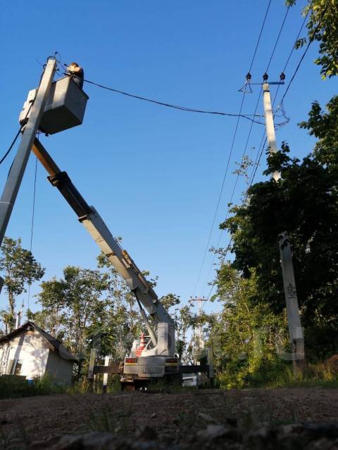 Монтаж линий электропередач. Монтаж опор ЛЭП, установка КТПН в Артеме