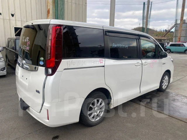 Toyota Noah. ZRR80 ZRR80G ZRR80W ZRR85 ZRR85G ZRR85W ZWR80 ZWR80G ZWR80W, 2ZRFXE 3ZRFAE ����