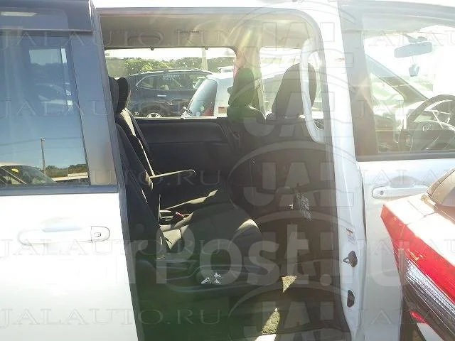 Toyota Noah. ZRR80 ZRR80G ZRR80W ZRR85 ZRR85G ZRR85W ZWR80 ZWR80G ZWR80W, 2ZRFXE 3ZRFAE ����