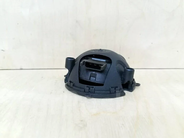 �������� ������� Audi A6 C6 4E0959577B ����
