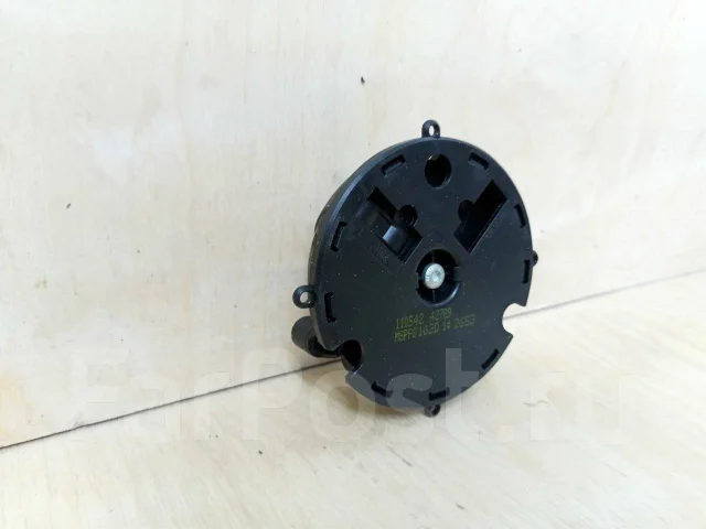 �������� ������� Audi A6 C6 4E0959577B ����