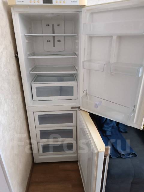 Холодильник, б/у, в наличии. Цена: 11 000₽ в Хабаровске