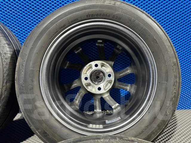 Литые диски Strada 4x100 175/65R14 из Японии, 14