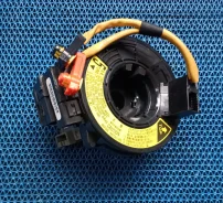 ����� SRS Toyota Kluger MCU25 8430648040 ����