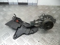 ����� ������� (�����) Volkswagen Golf 2012 04L121011 ����