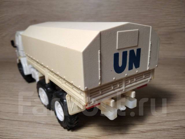Масштабная модель автомобиля СССР - КамАЗ-4310. Военный. ООН.1:43, б/у ...