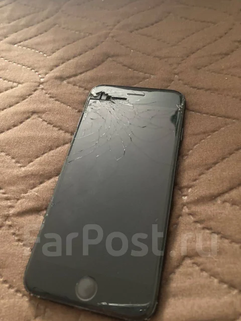 Apple iPhone 7. �/�, 32 ��, ������ ����