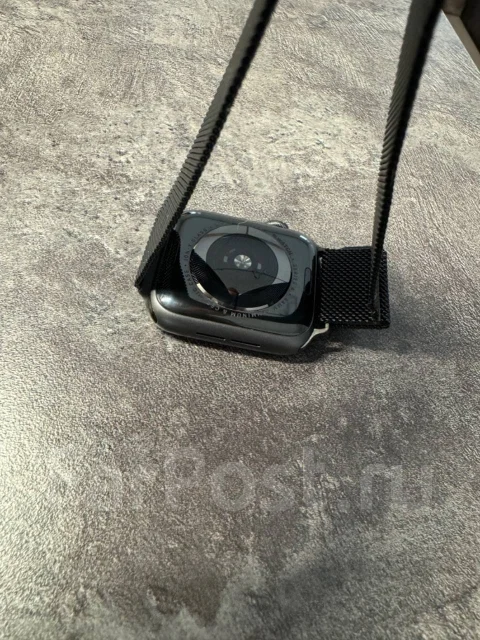 Apple Watch Series 4. GPS, NFC, IP68 ����