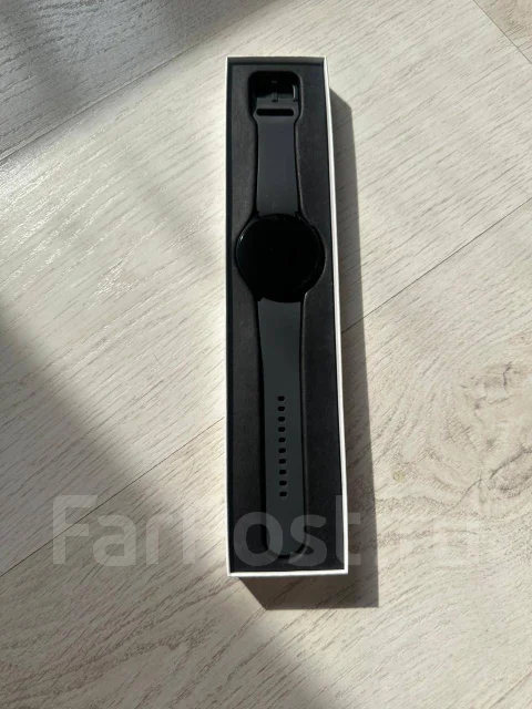 Samsung Galaxy Watch5. GPS, NFC ����