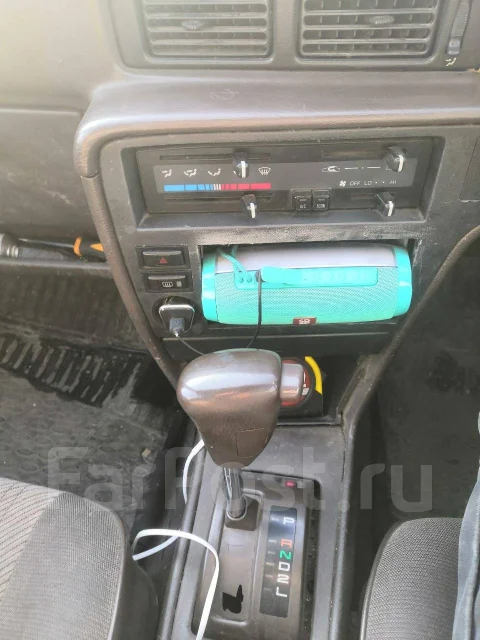 Toyota Corona. �������, ��������, 1.5 (85��.�.), ������, 100 000����. �� ����
