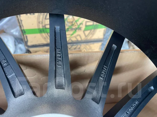 Rapidash. 7.5x17", 5x114.3, ET35, �� 73,1���. ����
