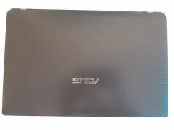Asus X53U. 15.6", 1,6����, ��� 4 ��, ���� 223���, WiFi: 1, Bluetooth: 1, ����������� �� 1��. ����