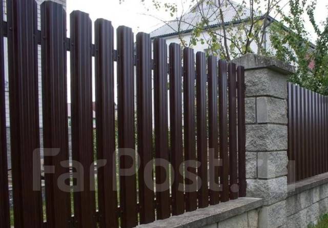 Забор штакетник (Евроштакет) окрашенный с покрытием RAL и Printech, под ...