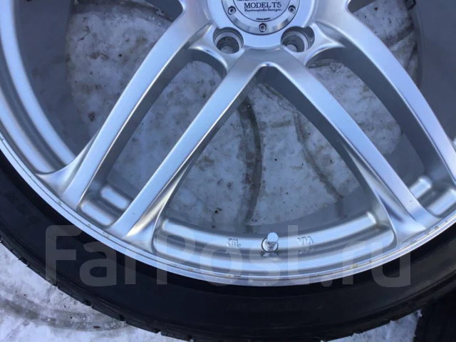 AVS Model T5. 8.5x20", 5x114.3, ET45 ����