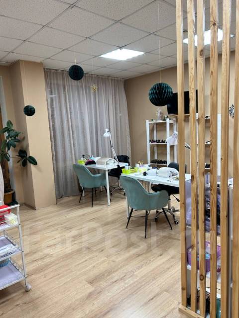 Мастер ногтевого сервиса, работа в Crownails во Владивостоке — вакансии ...