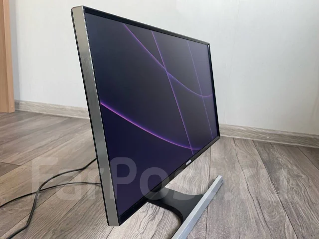 Samsung. 23.6", ���������� �� (LCD, LED, QLED) ����
