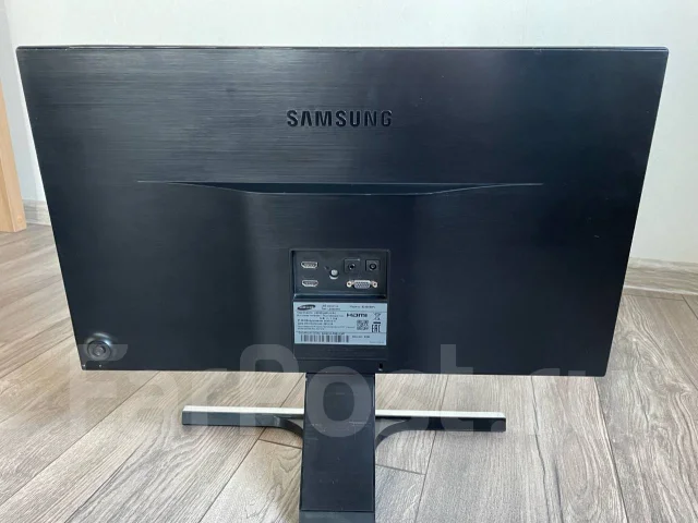 Samsung. 23.6", ���������� �� (LCD, LED, QLED) ����