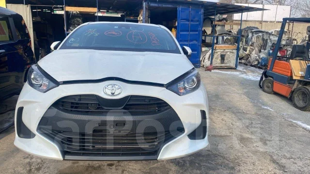 Toyota Yaris. KSP210, 1KRFE ����