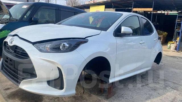 Toyota Yaris. KSP210, 1KR ����