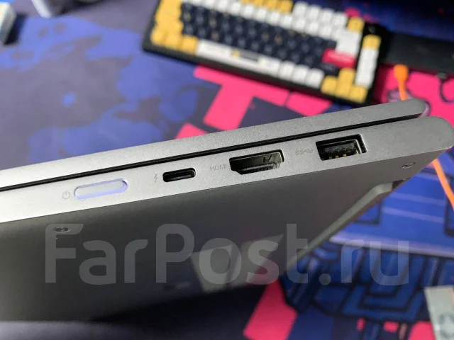 Lenovo Yoga 530. 15", 2����, ��� 8 ��, ���� 256���, WiFi: 1, Bluetooth: 1, ����������� �� 7��. ����