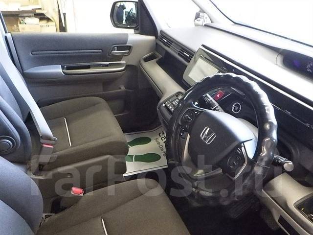 Honda Stepwgn, 2015, RP1, L15B во Владивостоке