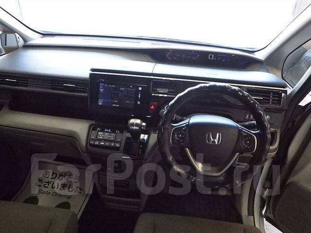 Honda Stepwgn, 2015, RP1, L15B во Владивостоке