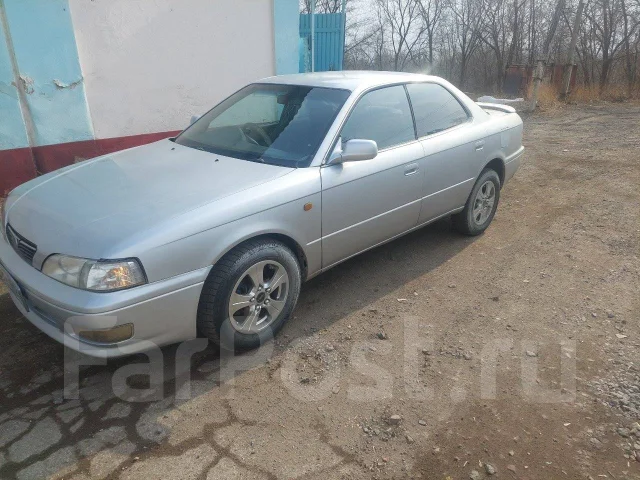 Toyota Vista. �������, ��������, 1.8 (125��.�.), ������, 500 000����. �� ����