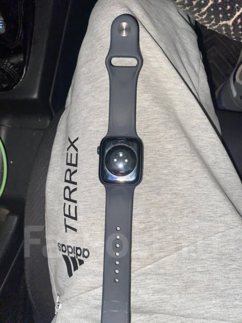 Apple Watch Series 8 ����