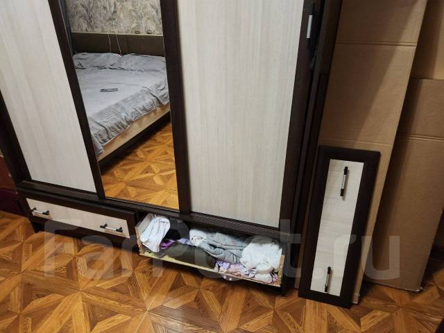 Шкаф Купе, лдсп, количество дверей: 3, с зеркалом, тёмное дерево, 220,0 ...
