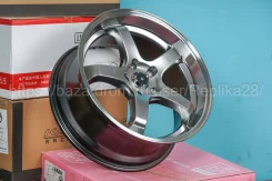 Advan Racing GT. 8.0x18", 5x114.3, ET38, �� 73,1���. ����