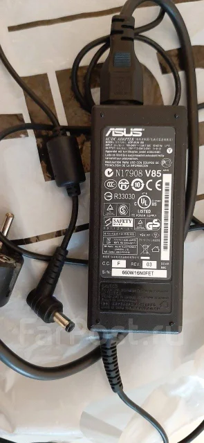Asus X53U. 15.6", 1,6����, ��� 4 ��, ���� 223���, WiFi: 1, Bluetooth: 1, ����������� �� 1��. ����