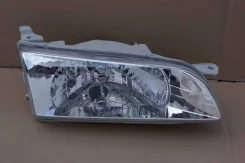 ���� Toyota Sprinter 1998-2000 AE110, ������ 811301E470 ����