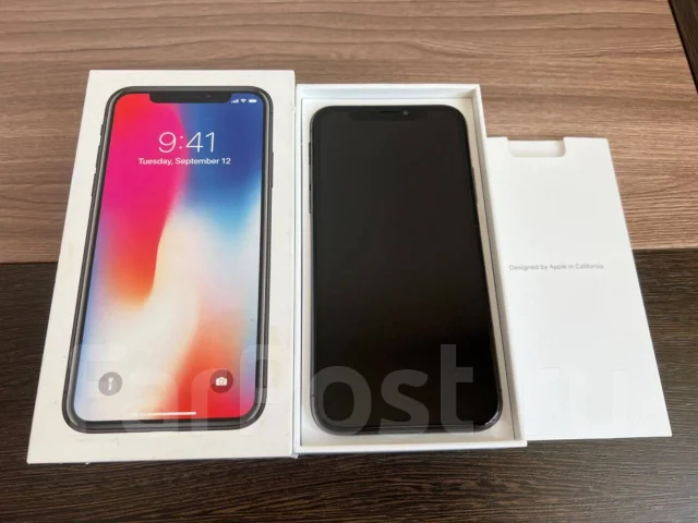 Apple iPhone X. �/�, 64 ��, ������, 3G, 4G LTE, NFC ����