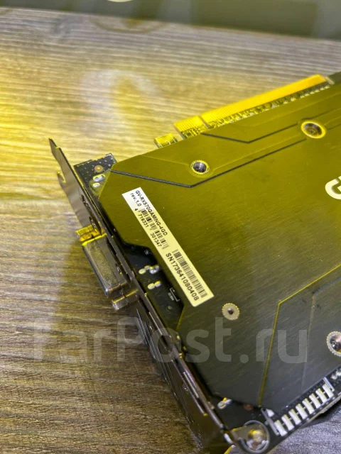 Radeon RX 570 ����