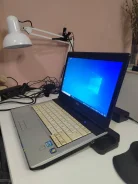 Fujitsu LifeBook. 14", 2,5����, ��� 4 ��, ���� 250���, WiFi: 1, Bluetooth: 1 ����