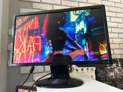 BenQ. 22" ����