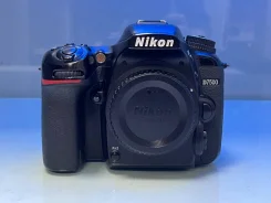Nikon D7500 Body ����