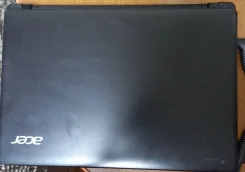 Acer TravelMate B113. 11.6", 1,5����, ���� 300���, WiFi: 1, Bluetooth: 1 ����