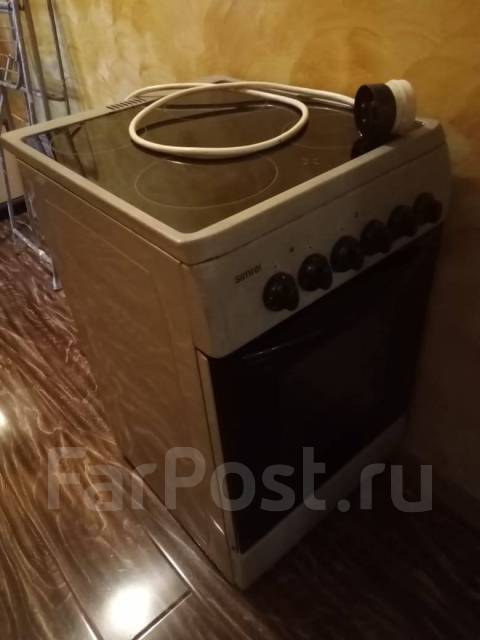Электрическая плитка 4 комфорки, б/у, в наличии. Цена: 9 000₽ в Находке