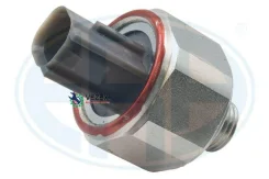 ������ ��������� Toyota LC 100 4.7 551354 ERA 551354 551354 ����