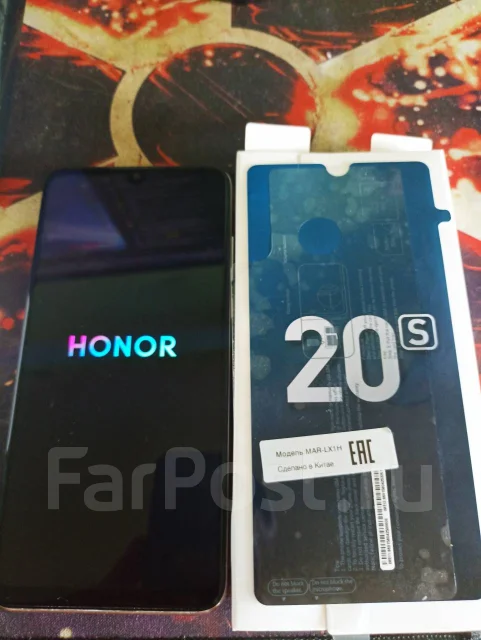 Honor 20S. �/�, 128 ��, �����, 3G, 4G LTE, Dual-SIM, NFC ����