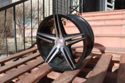 Vossen VPS-302. 7.0x15", 4x100, ET30, �� 56,6���. ����