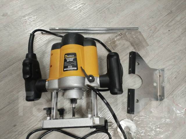 Фрезерная машинка Kolner KER1200V, б/у, в наличии. Цена: 2 500₽ в ...