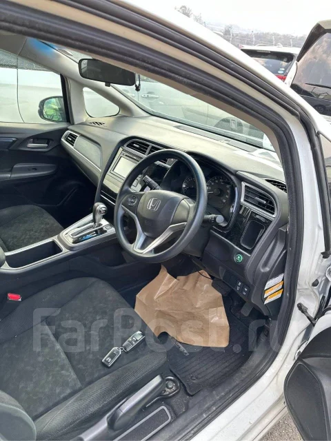 Honda Shuttle. GK9, L15B ����