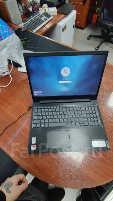 Lenovo IdeaPad S145-15AST. 15.6", 2,6����, ��� 8 ��, ���� 384���, WiFi: 1, Bluetooth: 1, ����������� �� 4��. ����