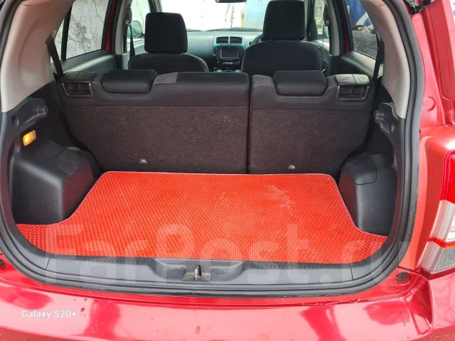 Toyota ist. ��������, ��������, 1.5 (109��.�.), ������, 108 000����. �� ����