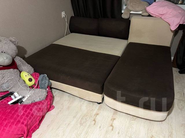 Диван-кровать угловой, ткань, 200,0 см, 160,0 см, б/у, в наличии. Цена ...