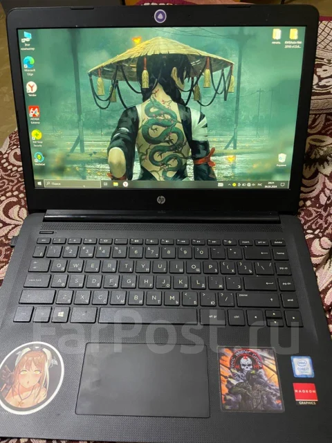 HP 14-bp013ur. 14", 2,7����, ��� 6 ��, ���� 240���, WiFi: 1, Bluetooth: 1, ����������� �� 4��. ����